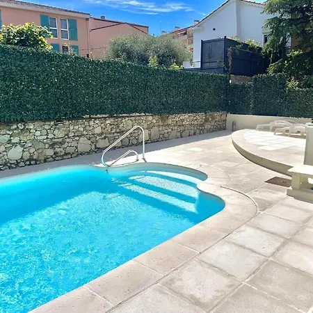 Escapade Cosy Avec Piscine Au Centre-ville - Ideal Pour Couples Et Professionnels Cannes